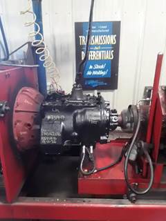 Eaton-Fuller FRO16210B Transmission for a 2009 Freightliner Cascadia 125