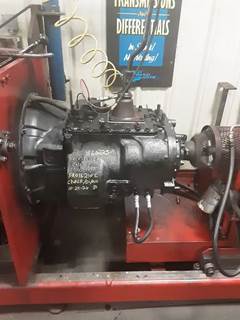 Eaton-Fuller FRO16210C Transmission for a 2013 Freightliner Cascadia 125
