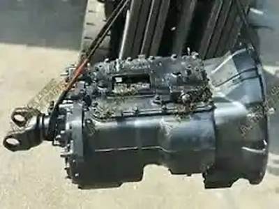 Eaton-Fuller FRW15210B Transmission for a 2016 Freightliner Cascadia 125