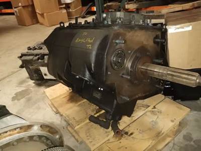 Eaton-Fuller FRM-15210B Transmission for a 2010 Kenworth T660