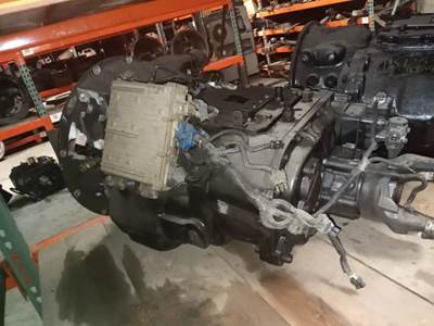 Eaton-Fuller RTAO16710B Transmission for a 2000 Volvo VNL