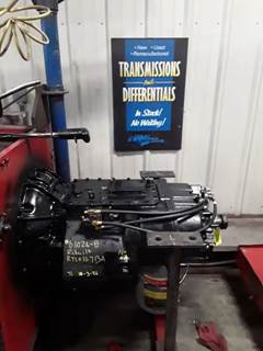 Eaton-Fuller Transmission for a 1999 Freightliner Century Class C120