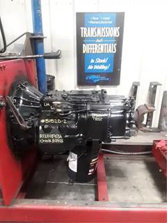 Eaton-Fuller RTLO18913A Transmission for a 2006 Kenworth W900