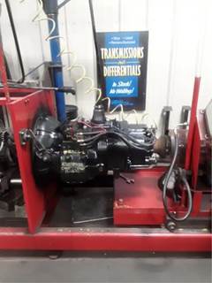 Eaton-Fuller RTLO18918B Transmission for a 2008 Peterbilt 388