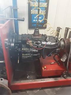 Eaton-Fuller RTLO18918B Transmission for a 2014 Peterbilt 389