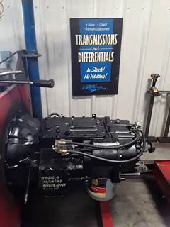 Eaton-Fuller RTLO18918B Transmission for a 2005 Kenworth W900
