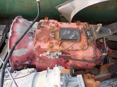 Meritor-Rockwell MO-14G10C-M Transmission for a 2002 Freightliner CL120 Columbia
