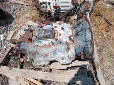 Meritor-Rockwell Transmission for a 1996 Freightliner CLASSIC XL