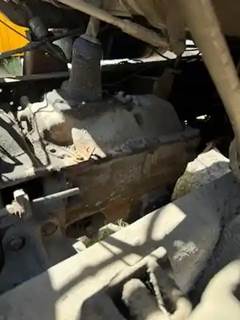 Spicer (TTC) 6352 Transmission for a 1974 Ford L800