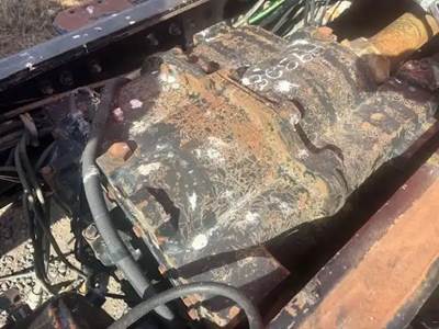 Twin Disc Transmission for a 2003 Western Star 6900 XD