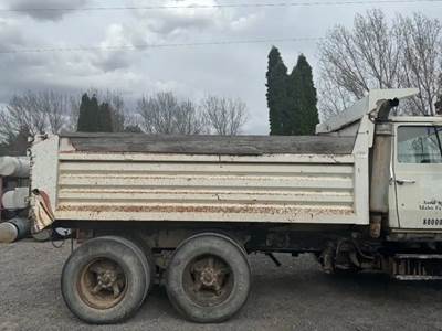 Crysteel 14' Truck Body