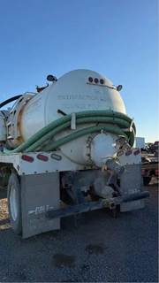 1800 Gallon Vac Tank Bed