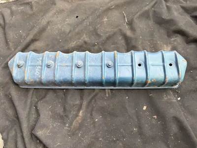 International DT360 Valve Cover for a 1991 International 4700
