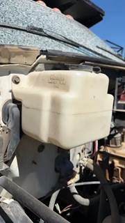 Chevrolet C6500 Windshield Washer Reservoir