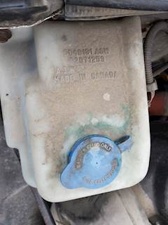 GMC TopKick C7000 Windshield Washer Reservoir for a 1990 GMC C7000 Topkick
