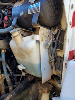 Kenworth T300 Windshield Washer Reservoir