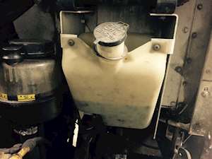 Kenworth T300 Windshield Washer Reservoir