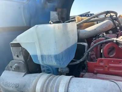 Kenworth T680 Windshield Washer Reservoir