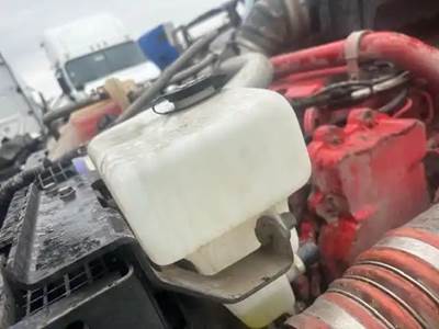 Kenworth T680 Windshield Washer Reservoir