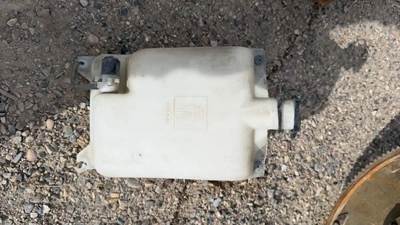Kenworth T800 Windshield Washer Reservoir