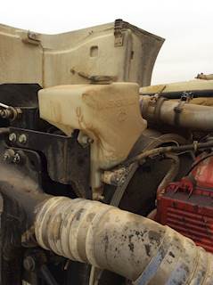 Peterbilt 367 Windshield Washer Reservoir