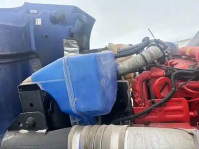 Peterbilt 579 Windshield Washer Reservoir