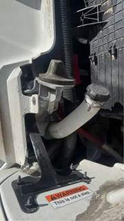 Western Star 49X Windshield Washer Reservoir