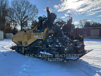 Caterpillar AP-1055F Asphalt Paver