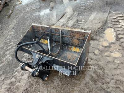 Caterpillar 5TON 47" DCTBKT Bucket