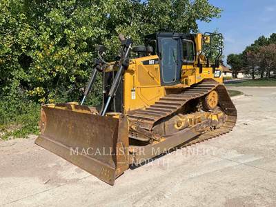 Caterpillar D6T Dozer