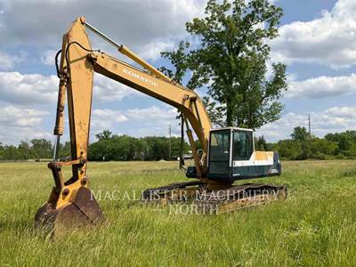 Komatsu PC220 Excavator