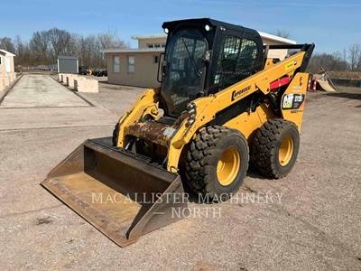 Caterpillar 272D2 XHP Skid Steer