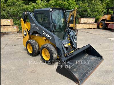 John Deere 318G Skid Steer