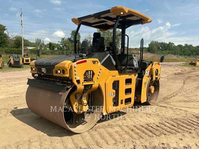 Caterpillar CB1002 Smooth Drum Roller Compactor