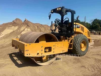 Caterpillar CS56B Smooth Drum Roller Compactor
