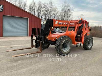 OMNIQUIP/SKY TRAK 8042 Telehandler