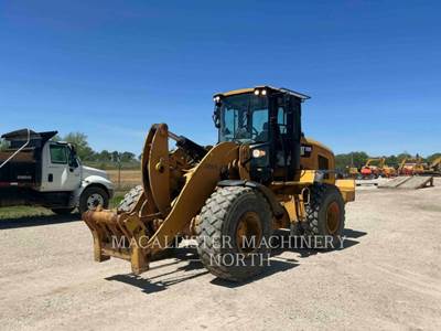 Caterpillar 938M Wheel Loader
