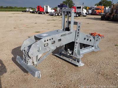 PRO-TOTE 8 Elite Hydraulic Fifth Wheel Wrecker Boom / Bucket Truck