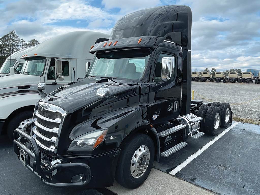 2018 Freightliner Cascadia 116 Day Cab Truck Detroit 410HP For Sale