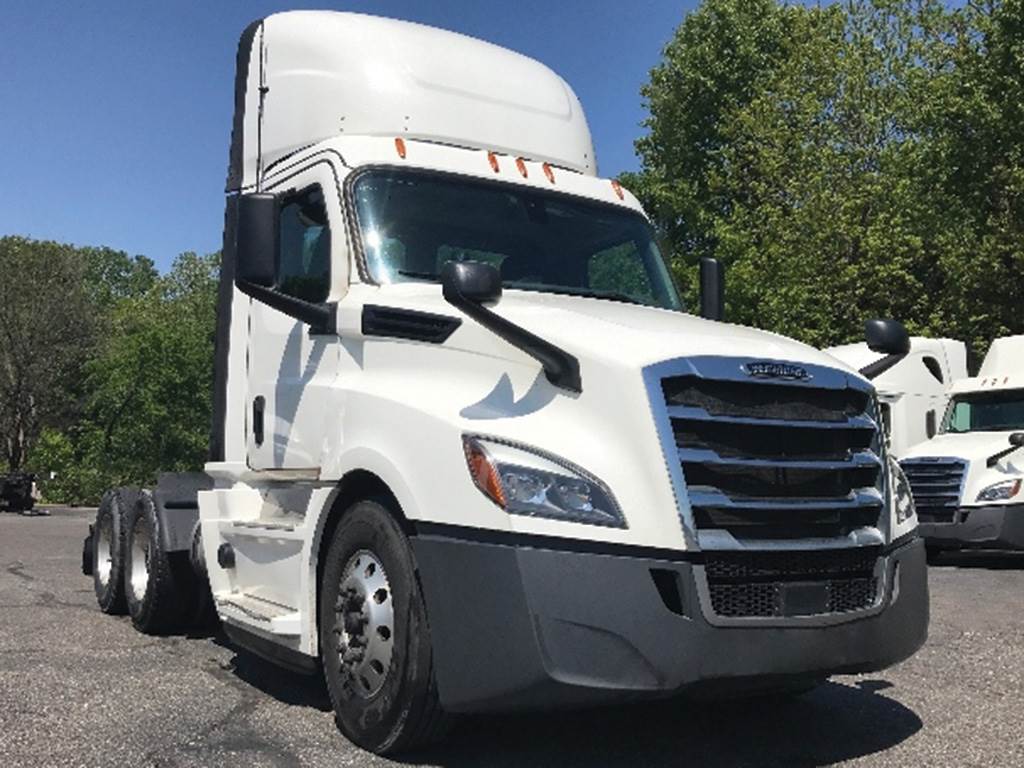 2019 Freightliner Cascadia 126 Day Cab Truck Detroit 455HP For Sale