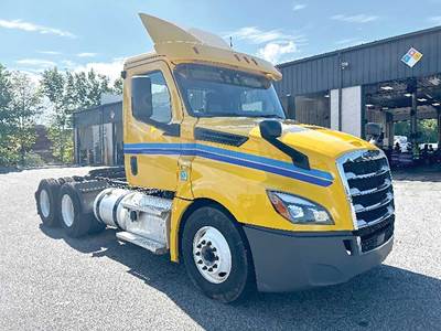 Freightliner Cascadia 126 Day Cab Truck - Detroit 435HP
