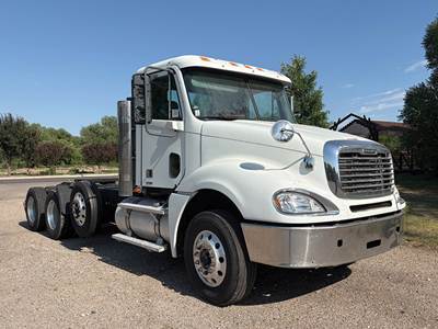 Freightliner Columbia 120 Day Cab Truck - Detroit 515HP