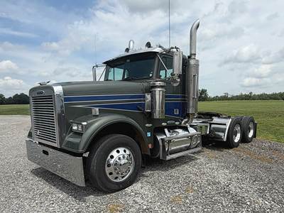 Freightliner FLD120 Classic Day Cab Truck - Detroit 500HP