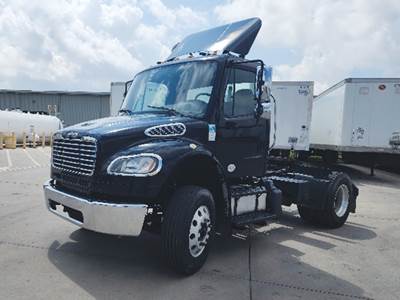 Freightliner M2 112 Day Cab Truck - Cummins 330HP