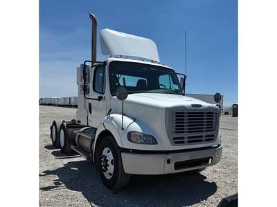 Freightliner M2 112 Day Cab Truck - Detroit 410HP