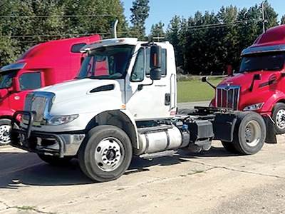 International 4400 Day Cab Truck - Cummins 350HP