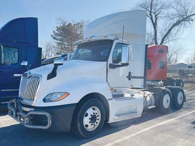 International LT625 Day Cab Truck - Cummins 400HP