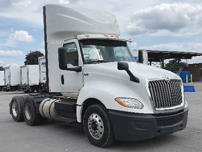 International LT625 Day Cab Truck - Cummins 430HP