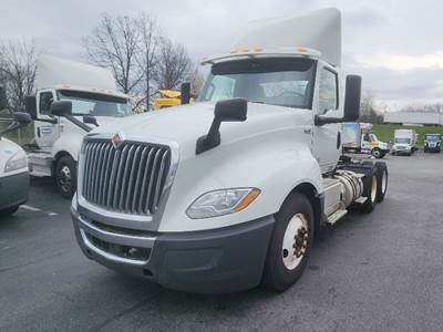 International LT625 Day Cab Truck - 430HP