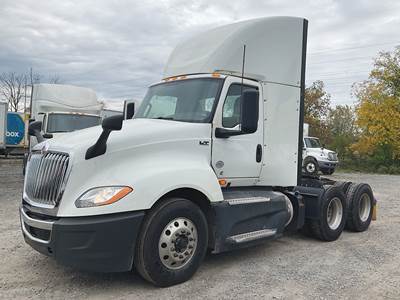 International LT625 Day Cab Truck - 400HP